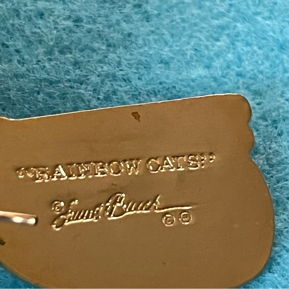 Vintage 80s signed Laurel Birch "Rainbow Cats" french hook earrings - Picture 9 of 10